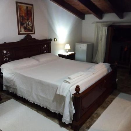 Bed And Breakfast Bellavista Olmedo Bagian luar foto