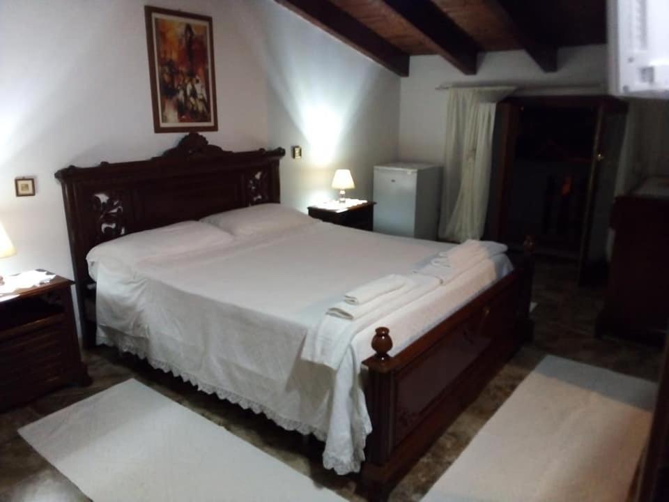 Bed And Breakfast Bellavista Olmedo Bagian luar foto